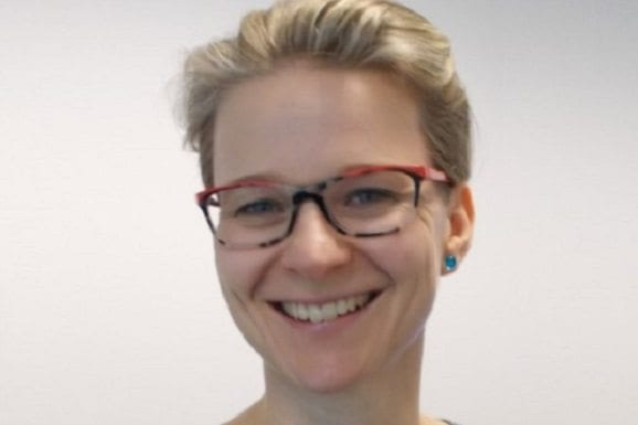 angela-nicholas